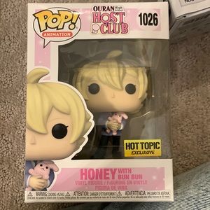 Ouran Host Club Honey W/ Bun bun. Funko pop!